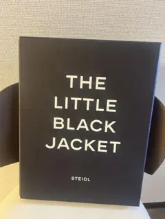 CHANEL ブラック　ジャケット　写真集