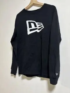 NEW ERA ロンt 黒 Ｍサイズ