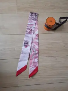 新品未使用エルメスHERMESツイリー馬柄