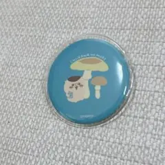 ちいかわの森　缶バッジ　くりまんじゅう