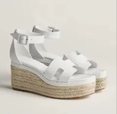 Item thumbnail for item c5513138-818b-4848-8f2d-1b91c7859813