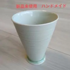 【新品未使用】ストライプ模様の円錐形陶器タンブラー