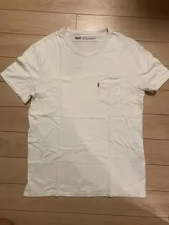 Levi's ポケット付 ホワイト Tシャツ Sサイズ