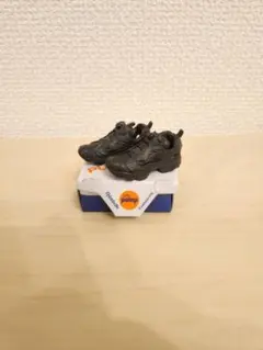 Reebok　リーボック　スニーカー　ガチャ　新品未開封　ブラック