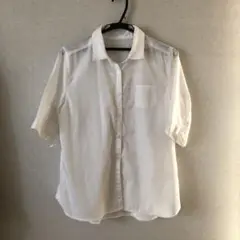 薄手半袖ブラウス