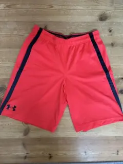 Under Armour 赤 ハーフパンツ