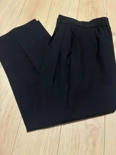 gu タックワイドパンツ