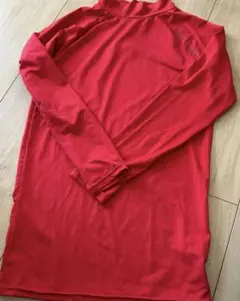 アンダーシャツ　150cm 赤