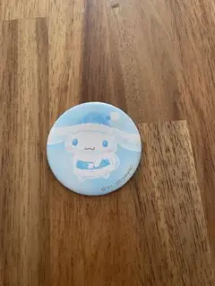 可愛いウサギキャラクター ピンバッジ