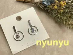 【nyunyu 】クリスマスデザインピアス新品未使用