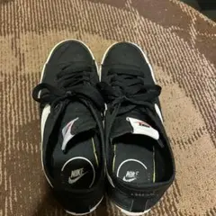 Nike ブラック スニーカー