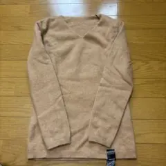 NUONE ベージュ Vネックセーター