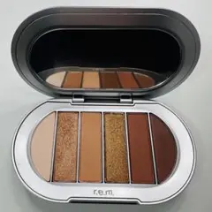 Item thumbnail for item dae9cfdc-28f2-48d3-835b-1156fbb43d44