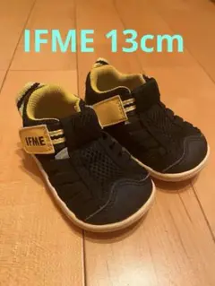 Item thumbnail for item e6c28d93-b3af-4604-bdd1-de15d72982d6