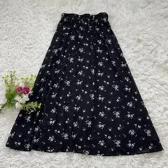 〝アース ミュージックアンドエコロジー〟花柄ロングスカート　ウエスト全ゴム　F