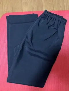 フォーク　レディースストレートパンツ　黒　Lサイズ