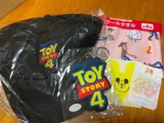トイストーリーキャップ・キーホルダー・クールタオル・おまけシール2枚