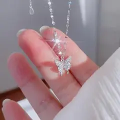 ♥️再入荷♥️ネックレス　シルバー　バタフライ　おしゃれ　レディース　蝶　人気