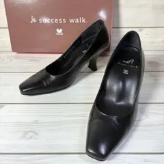 1278【極美品】サクセスウォーク パンプス レザー 黒 22 EE