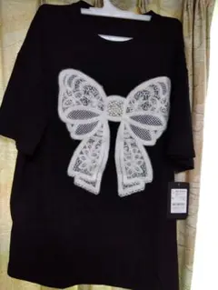 大きなリボンの半袖Tシャツ