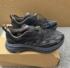 【HOKA】×【SATISFY】マファテ・スピード4 ライト黒