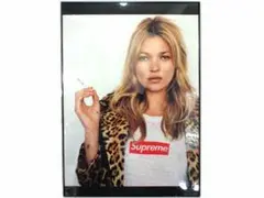 ⚫︎supreme ケイトモス 特大ポスター シュプリーム Supreme ケイトモス（Kate Moss）のポスターを販売 ー NOISEKING