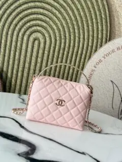Chanel ピンク キルティング ショルダーバッグ