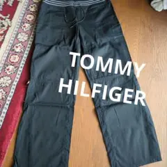 TOMMY HILFIGER ブラックワークパンツ