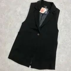 【新品】clear ブラック ノースリーブジャケット　ジレ サイドスリット