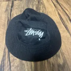 Stussy ブラック バケットハット