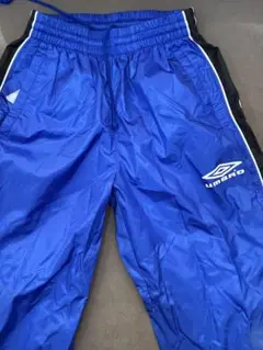 UMBRO ピステ 青色 サイドストライプ