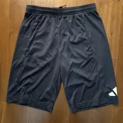 adidas ハーフパンツ　スポーツ　速乾
