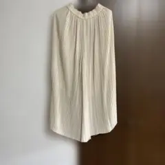 UNIQLO アイボリー プリーツワイドパンツ sサイズ