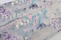 【小紋】たくさんの花がうまっている
