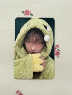 ATEEZ ホンジュン メクス特典トレカ 恐竜ver
