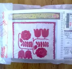 FELISSIMO　アウトライン刺繍のタペストリーキット