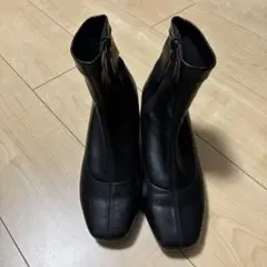 Item thumbnail for item 80c744f7-a212-40c9-9583-7b38e2ce60df