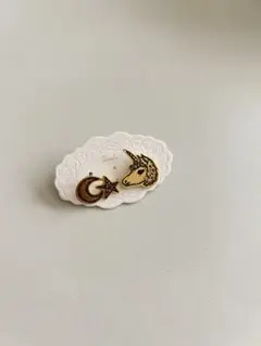 ユニコーンと星のデザインピアス