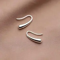 311☆新作商品☆春色 ワッカ☆シルバー ピアス