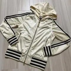 adidas パーカー　スポーツパーカー