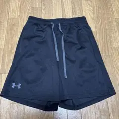 アンダーアーマー　ハーフパンツS