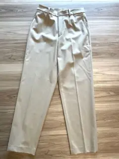 UNIQLO アンクルパンツベージュSサイズ