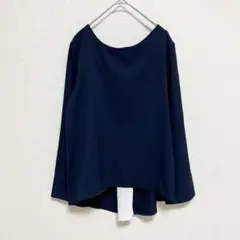 《Sala sally》ネイビーブラウス　トップス　バックファスナー　プリーツ