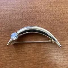 ゴールド 曲線デザイン ブローチ クリスタル付き