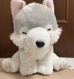 オオカミのぬいぐるみ