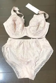 【新品未使用】ワコール ラゼ LASEE ブラジャー　ショーツ　セットアップ