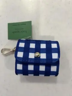 Item thumbnail for item 593f2cb5-403e-4d0b-a732-01e96bfcd6ba