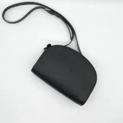 極美品✨A.P.C. ハーフムーン ショルダーバッグ エンボス ブラック