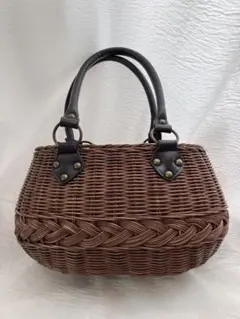 cuccia かごバッグ