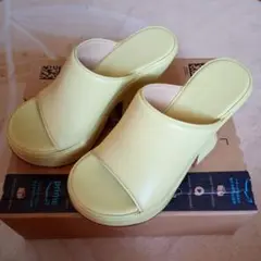 Item thumbnail for item f58b0cfb-6e9d-49a2-ad62-d93ba5c04597